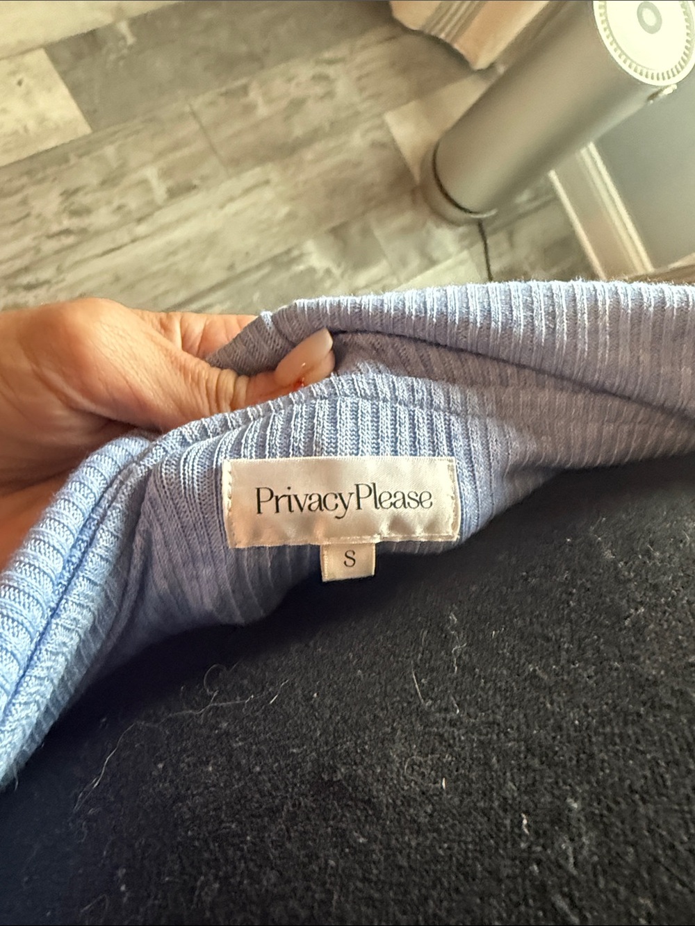 Revolve Off-Shoulder Ribbed Sweater Size S - Picture 3 of 3